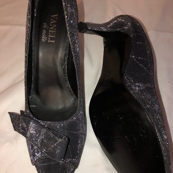 Vaneli Shoes - Picture 5 of 5